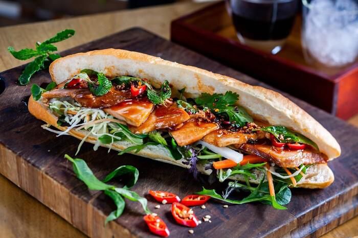 Bánh mì Việt trở thành 'món ăn biểu tượng' của thành phố lớn tại New Zealand