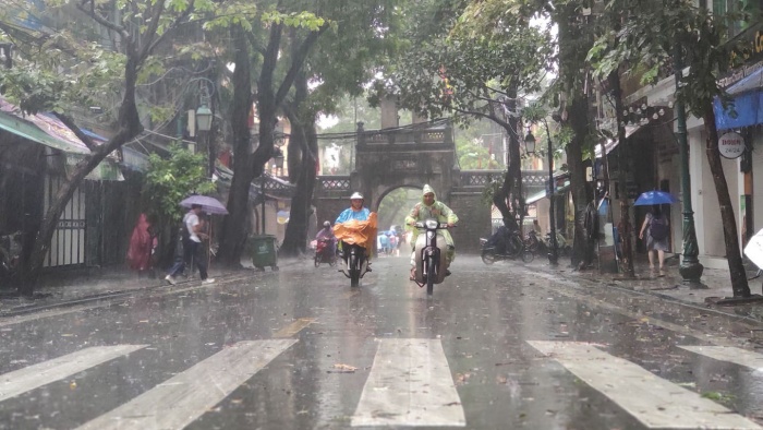 Dự báo thời tiết hôm nay 29/8/2021: Khu vực Hà Nội có mưa rào và dông